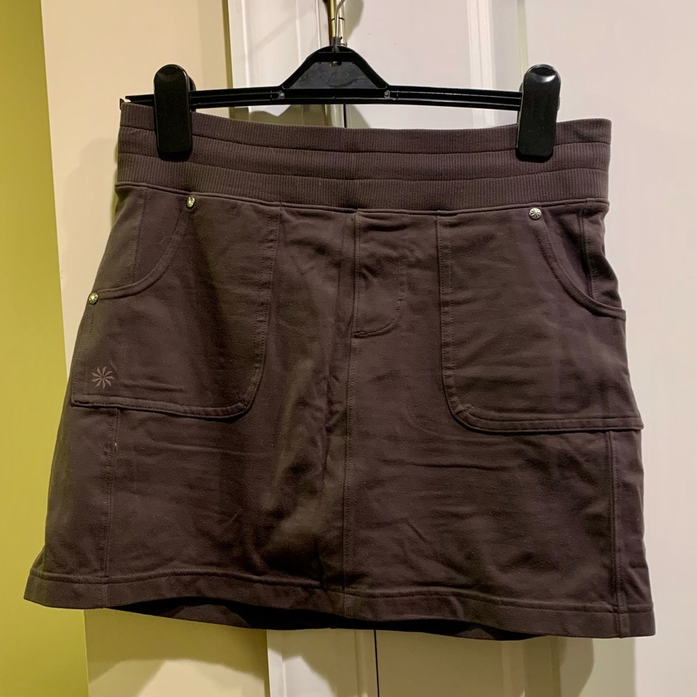 Athleta sport skirt. Mushroom color. Size Medium